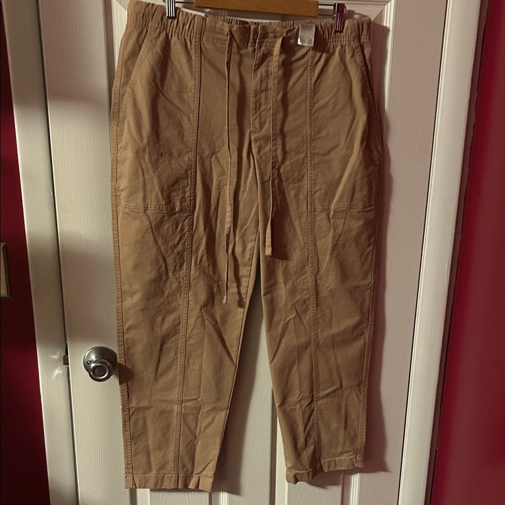 Women’s Tapered Ankle Chino